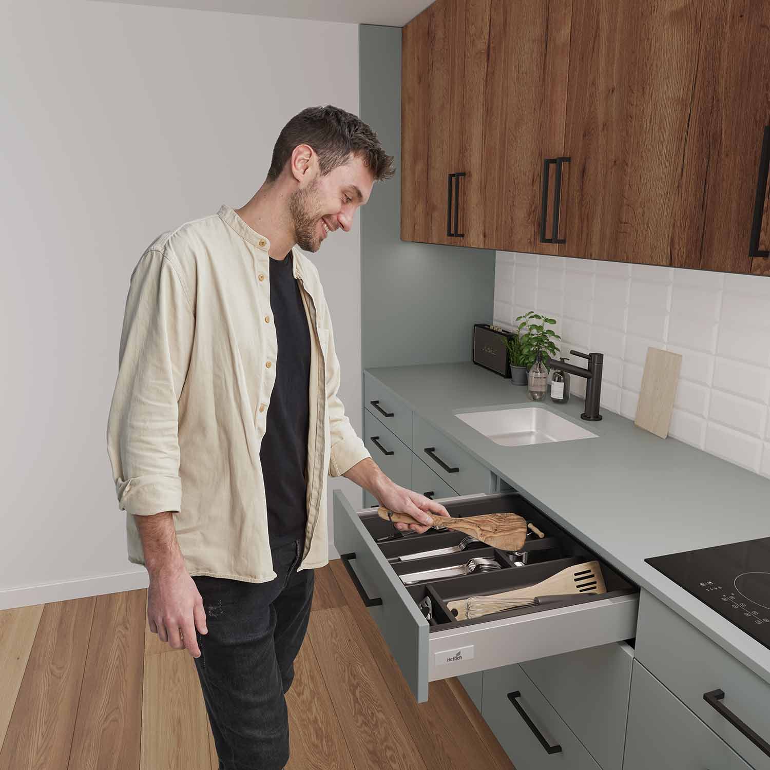Hettich-InnoTech-Atira-低抽-1500x1500-3